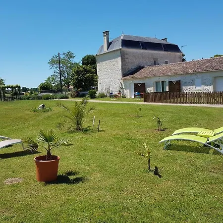 Le Domaine De Bellevue Bed & Breakfast