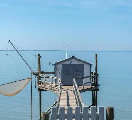 Le Domaine De Bellevue Couette-café Tanzac