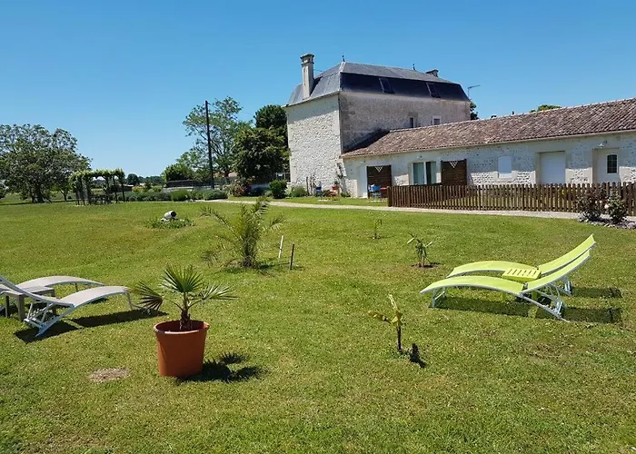 Le Domaine De Bellevue Bed and Breakfast