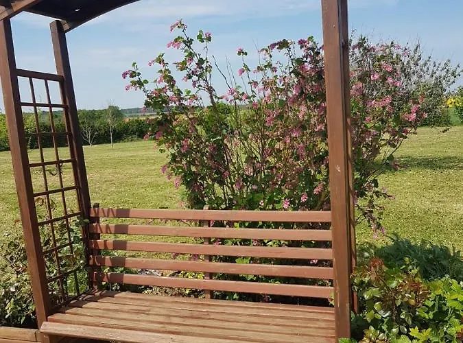 Le Domaine De Bellevue Bed and Breakfast 3*