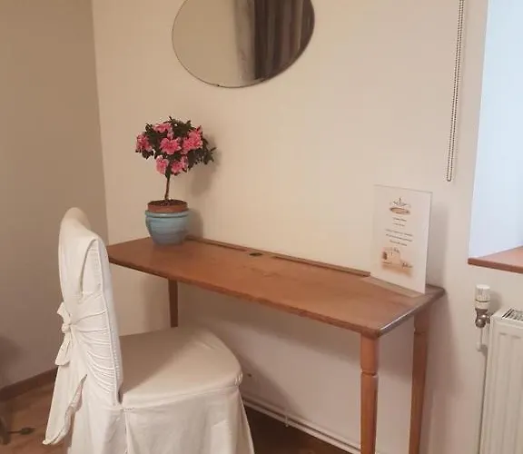 Le Domaine De Bellevue Bed and Breakfast 3*